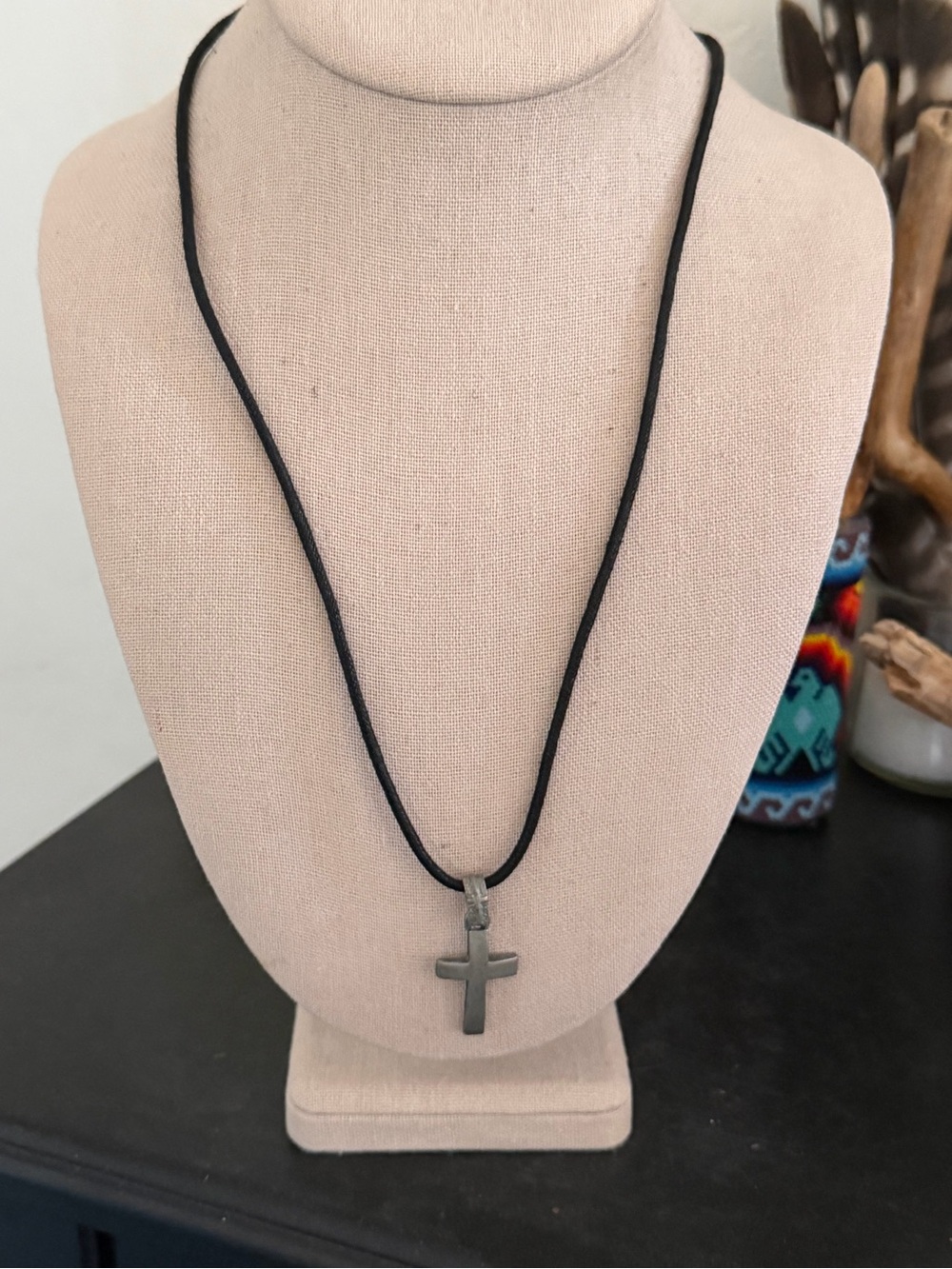Vintage 90’s Y2K Silver Cross & Black Leather Cord Necklace